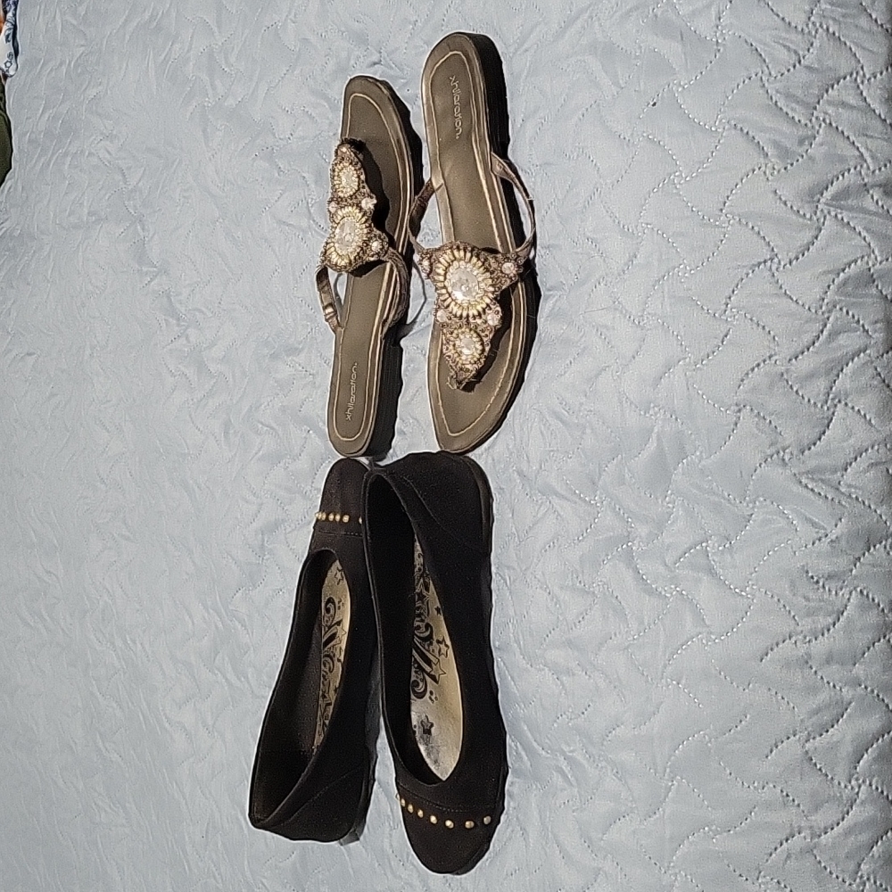 Size 5.5 shoes - Picture 4 of 4